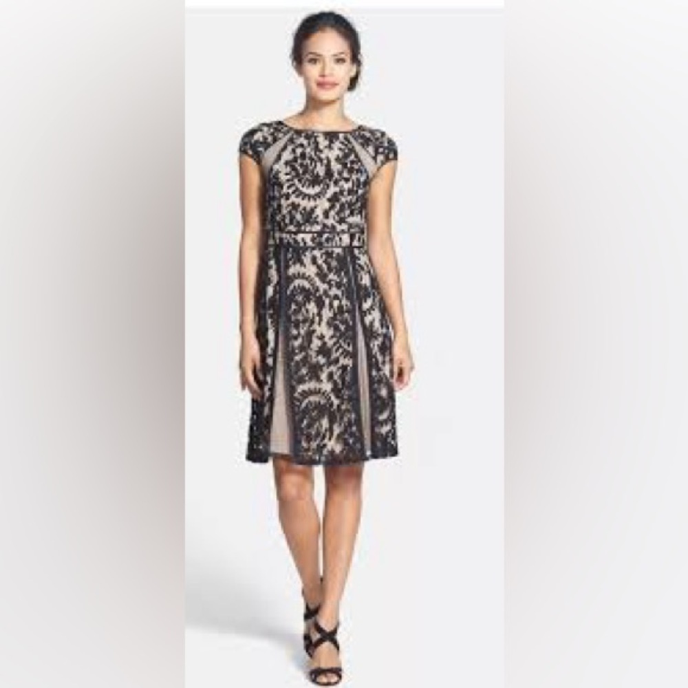 Adrianna Papell 8 Lace Dress